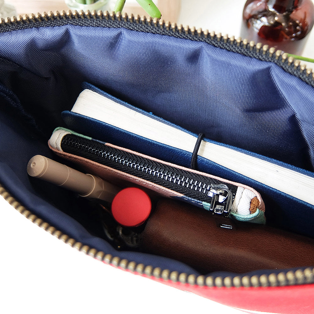 Pin dotty pouch