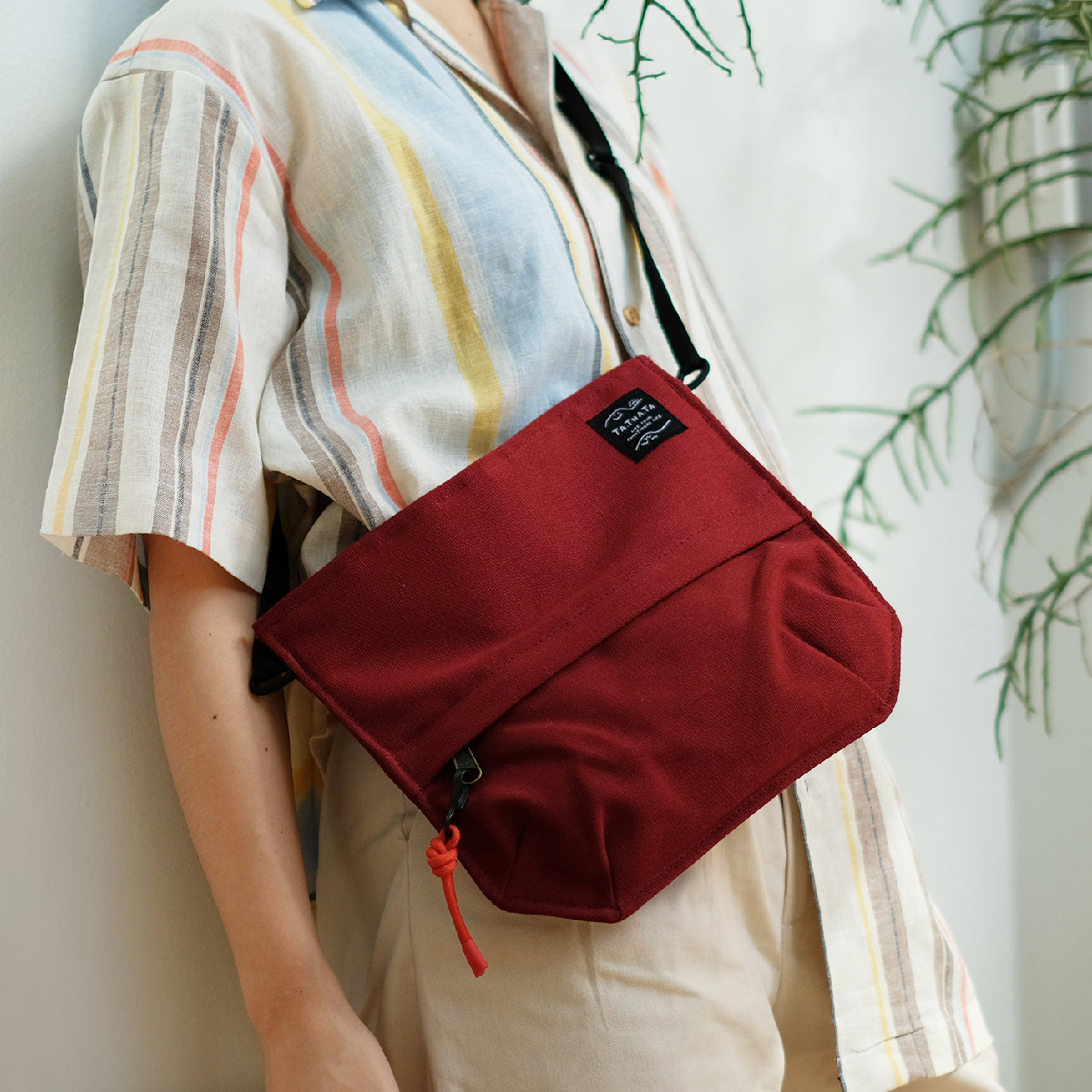 Ted maroon bag