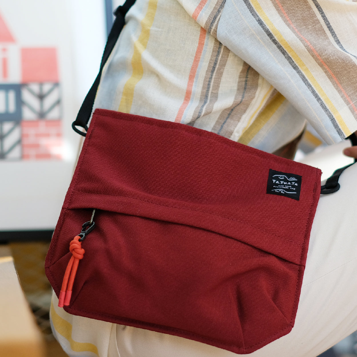 Ted maroon bag
