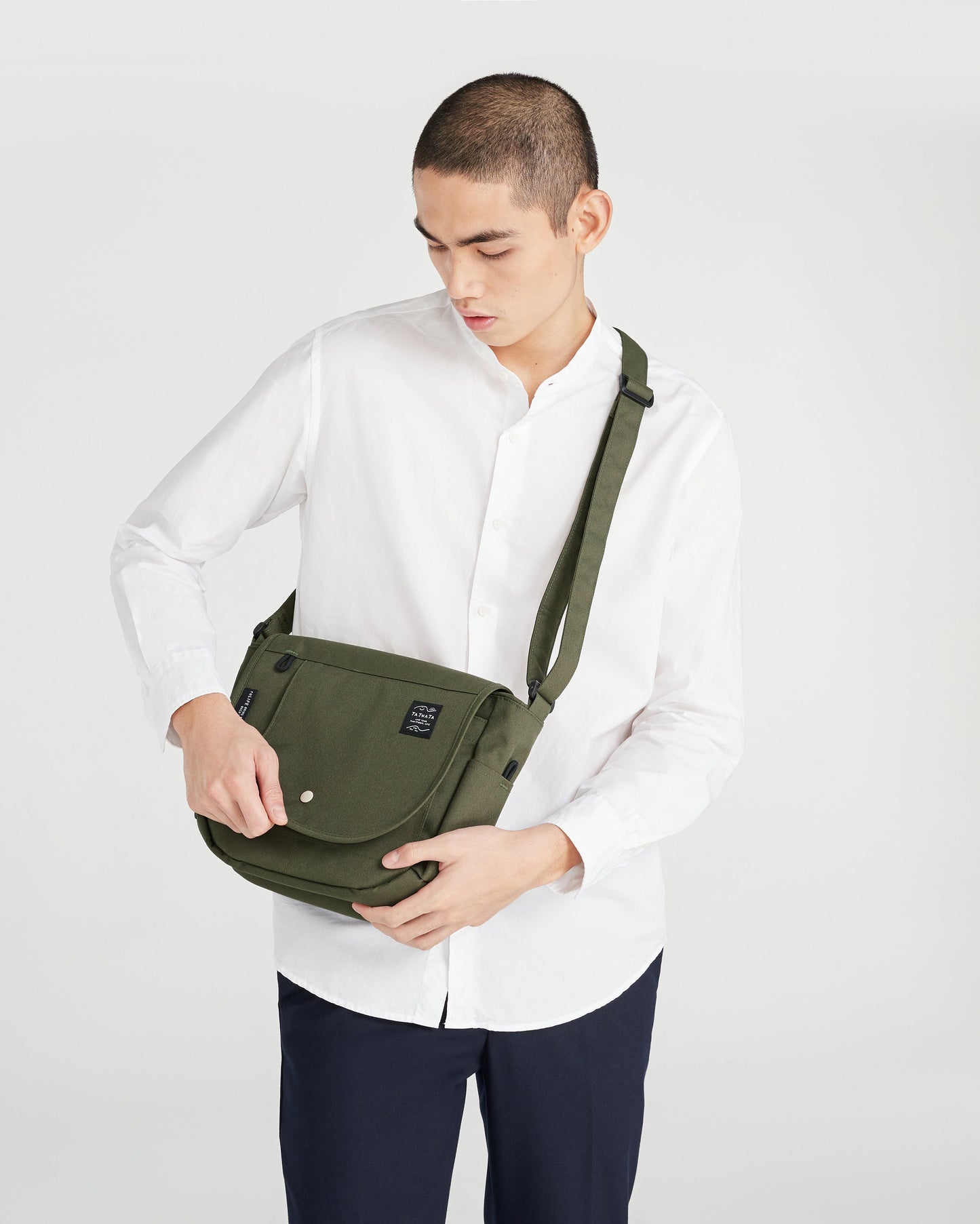 Boy relife camel bag